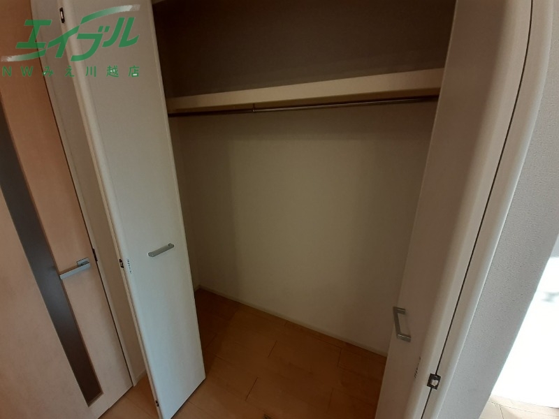 収納　同型タイプ画像