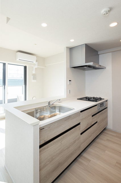 キッチン　※写真は同タイプ住戸です。