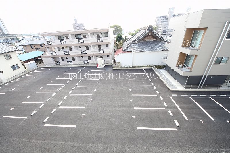 駐車場　全37台分