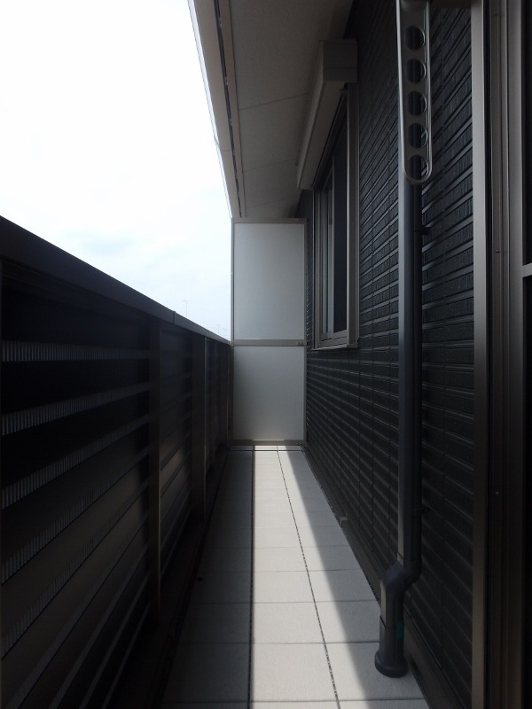 バルコニー　図面と現状に相違がある場合には現状を優先