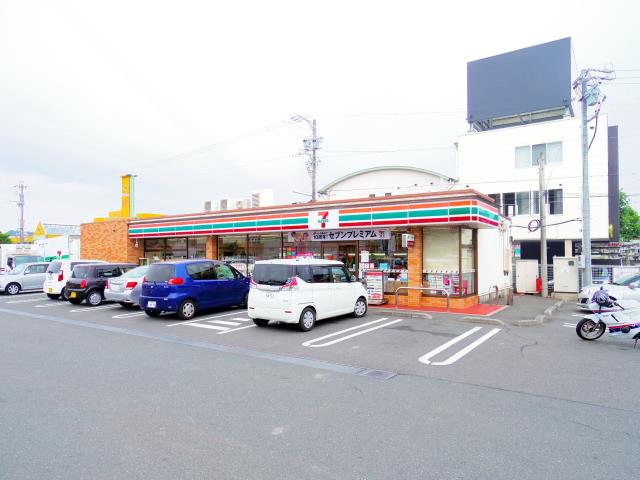 コンビニ　セブン－イレブン浜松鴨江３丁目店（コンビニ）まで961m