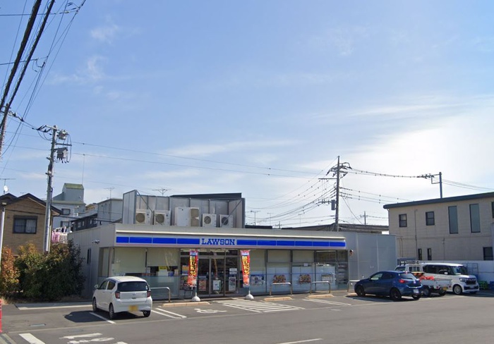 コンビニ　ローソン（コンビニ）まで560m