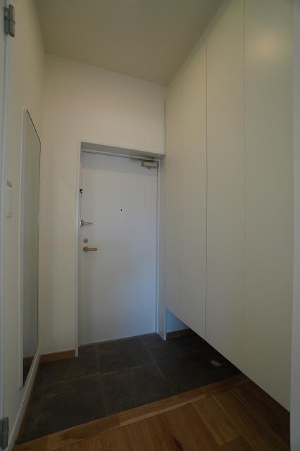 玄関　※写真と異なる場合は現状優先。