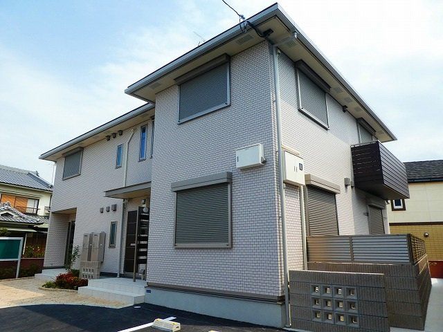 近鉄けいはんな線 吉田駅 徒歩16分 築9年
