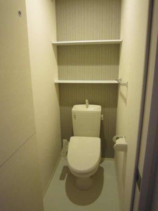 トイレ　温水洗浄暖房便座