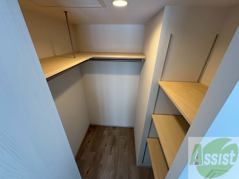 収納　洋室にはクローゼットがあるのですっきり片付きそうです。