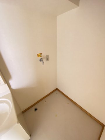 その他設備　洗濯機置場