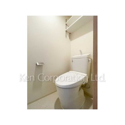 トイレ　同タイプ2階のお部屋を撮影。仕様が異なることがあります。