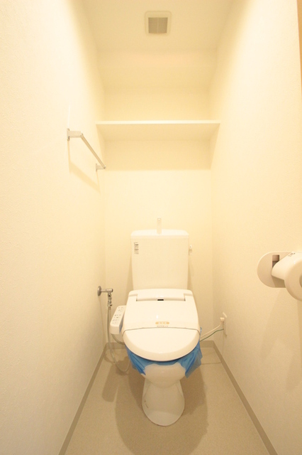 トイレ　３０２号室トイレ