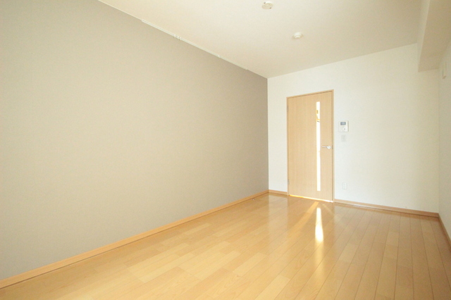 居室・リビング　３０２号室洋室