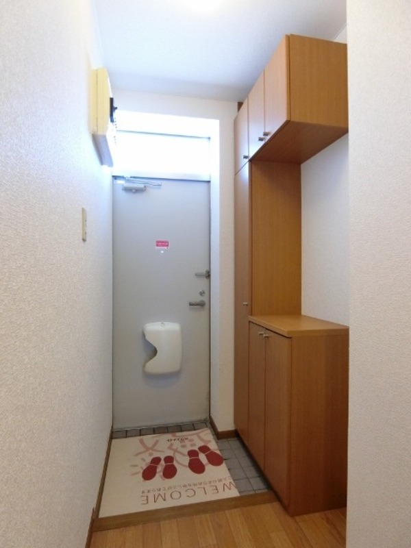玄関　図面と現状に相違がある場合には現状を優先