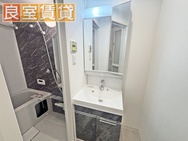洗面設備　※このお写真は同物件の別のお部屋のお写真です。現状優先
