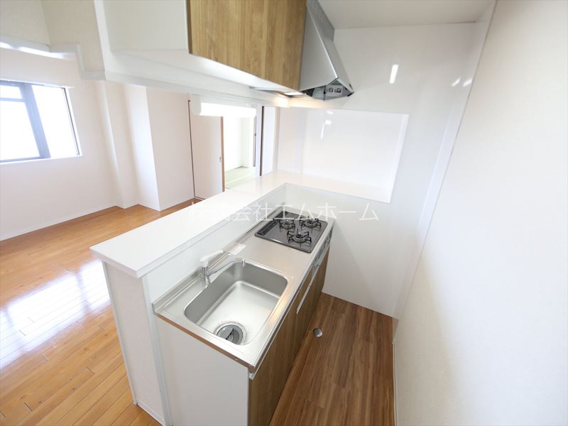 キッチン　システムキッチン（ガス3口・グリル）カウンターキッチン