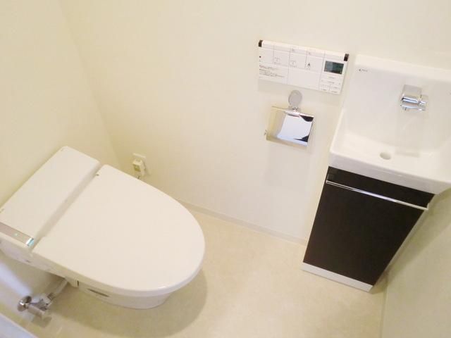 トイレ　★清潔感のあるトイレです★