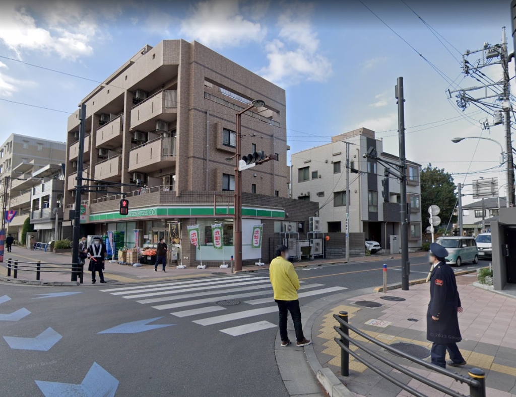 スーパー　ローソンストア100 LS飛田給店（スーパー）まで201m