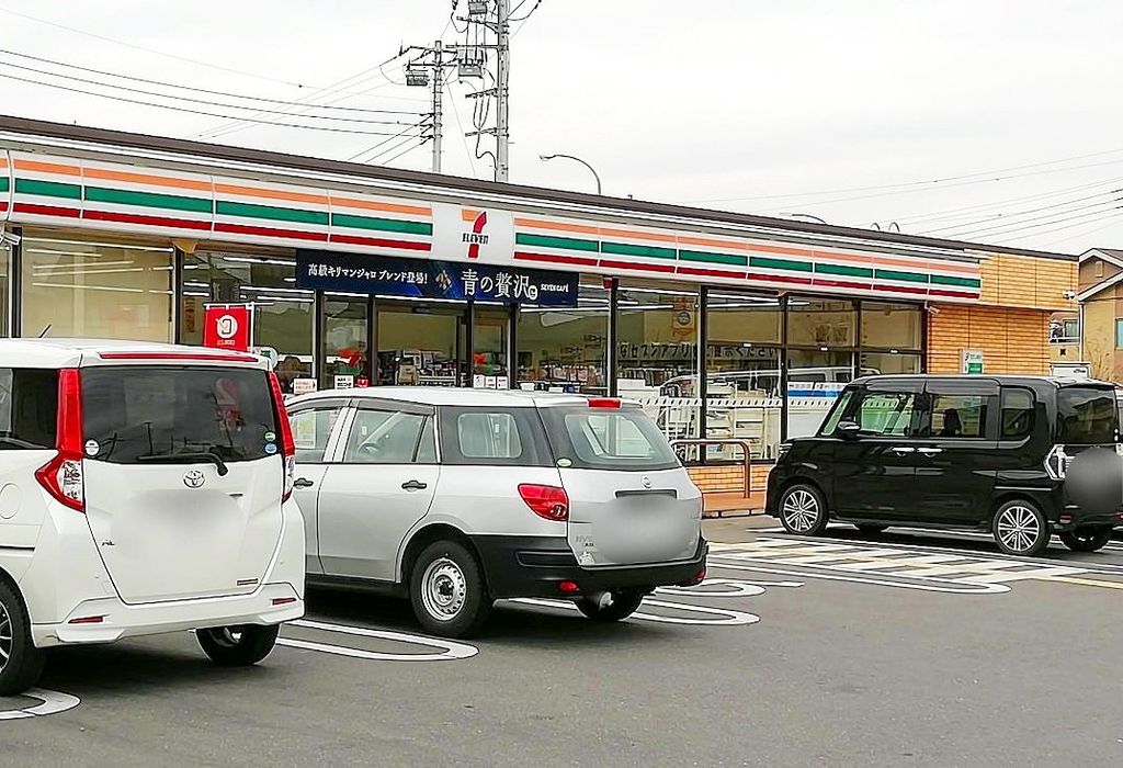 コンビニ　セブンイレブン加須旗井西店（コンビニ）まで450m