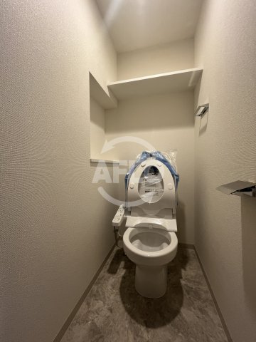 トイレ　エステムコート新大阪XVIパルス　トイレ