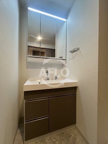 洗面設備　エステムコート新大阪XVIパルス　洗面台