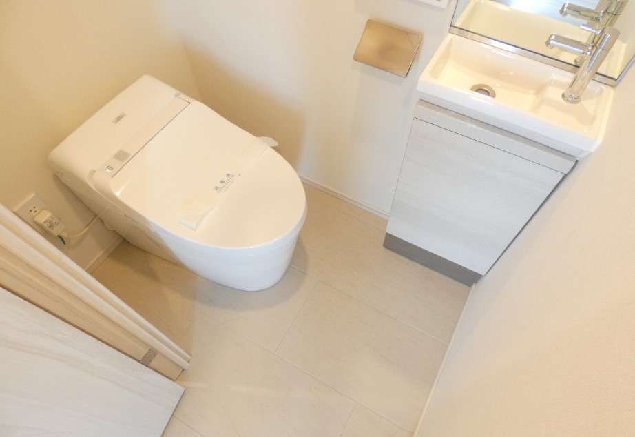 トイレ　反転タイプ