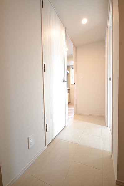 玄関　反転タイプ