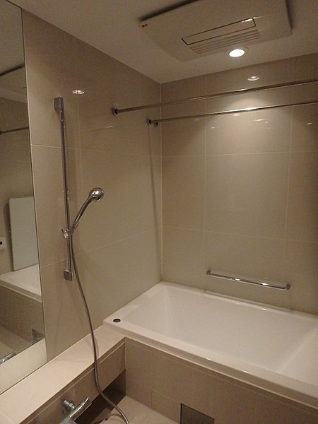 バス・シャワールーム　※別部屋の参考写真です。