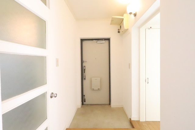 玄関　ゆったり玄関、シューズＢＯＸはお好みで置いてください