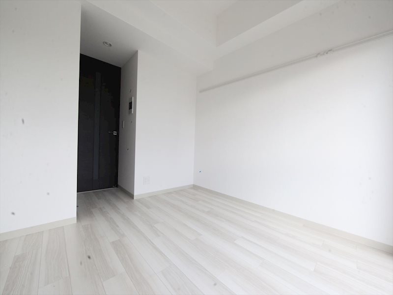 居室・リビング　洋室6.0帖　収納充実　エアコン完備