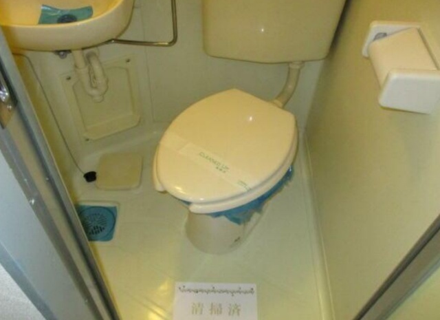トイレ　※反転タイプ参考