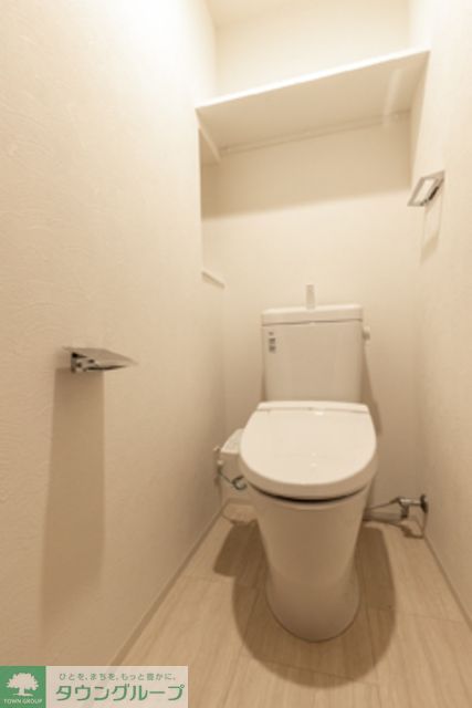 トイレ　※写真は同タイプ住戸です。