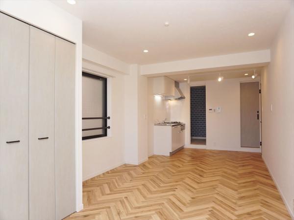 居室・リビング　内装