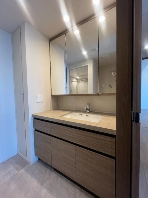 洗面設備　プラウドタワー目黒ＭＡＲＣ