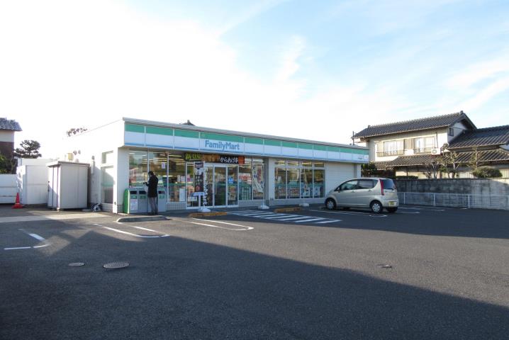 コンビニ　ファミリーマート　外中原店（コンビニ）まで600m