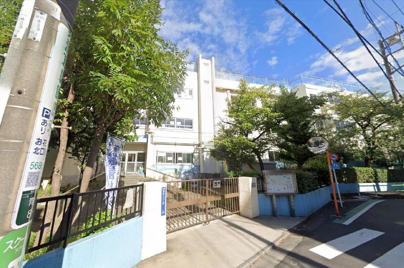 小学校　葛飾区立亀青小学校（小学校）まで550m