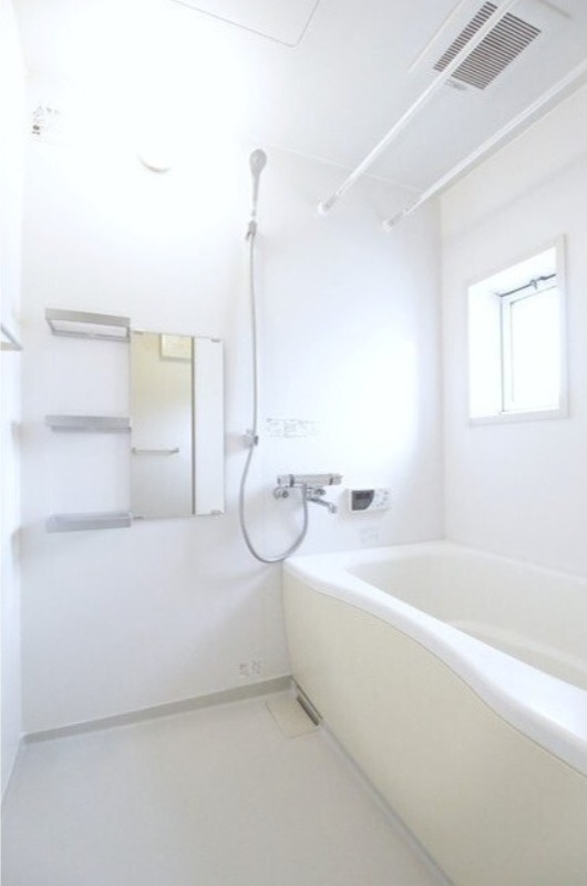 バス・シャワールーム　図面と現状に相違がある場合には現状を優先