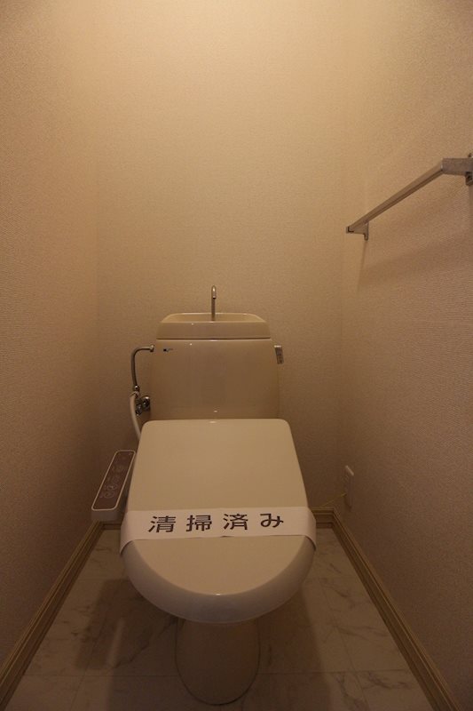 トイレ　清潔感のあるトイレ☆温水洗浄便座☆※別部屋参考写真