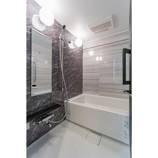 バス・シャワールーム　お風呂です