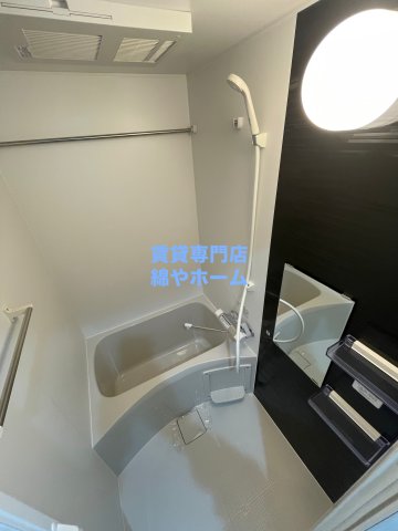 バス・シャワールーム　お風呂で日々の疲れを落としましょう