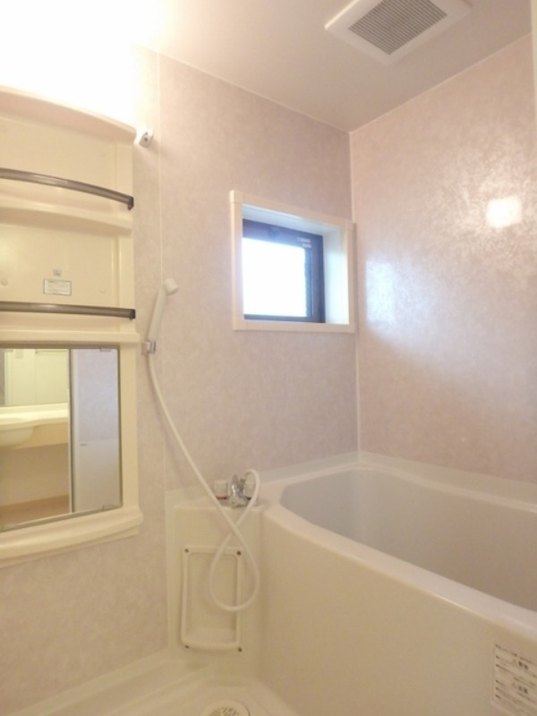 バス・シャワールーム　図面と現状に相違がある場合には現状を優先