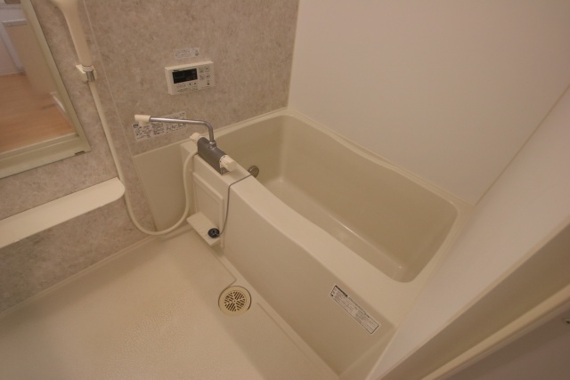 バス・シャワールーム　※別室の参考写真の為、現況優先です。