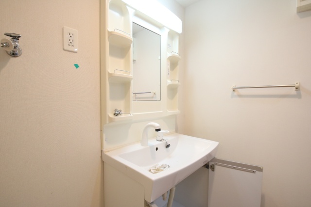 洗面設備　※別室の参考写真の為、現況優先です。