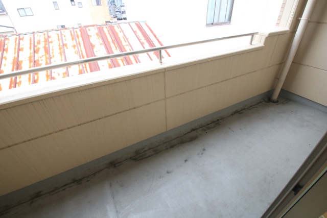 バルコニー　※別室の参考写真の為、現況優先です。