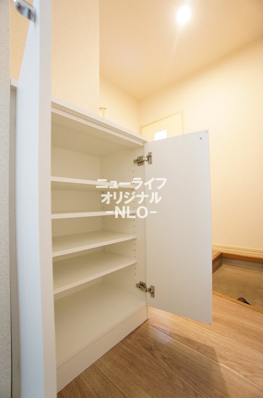 その他設備　シューズボックス　棚板は可動式です！