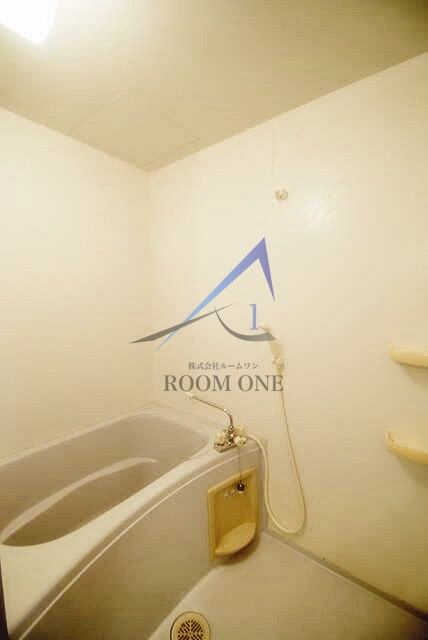 バス・シャワールーム　お風呂です。