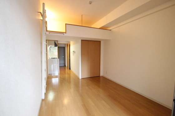 居室・リビング　※別部屋の写真です