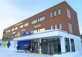 ドラックストア　サツドラ北12条店（ドラッグストア）まで323m