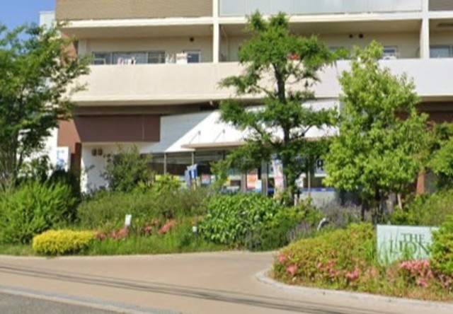 コンビニ　ローソン　池田城南三丁目店（コンビニ）まで300m