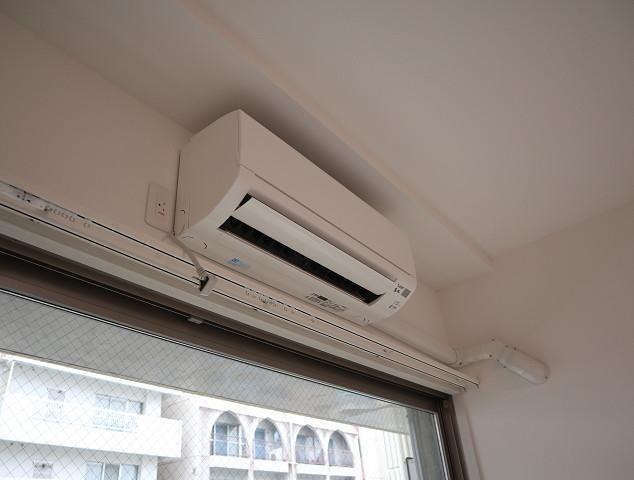 その他設備　201号室モデルです。床・建具の色合いは異なります。