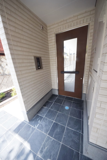 エントランス　～今日も一日お疲れ様～