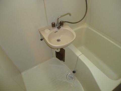 バス・シャワールーム　バス