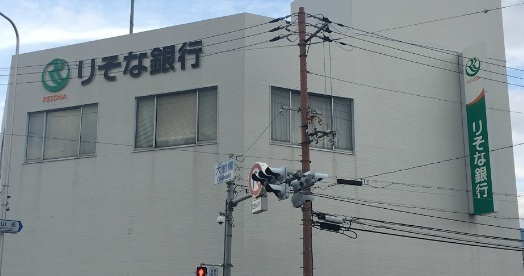銀行　（株）りそな銀行／生野支店（銀行）まで127m